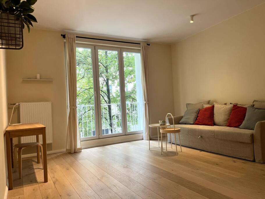 Cozy Studio Flat In Saska Kepa Warsaw Exterior photo
